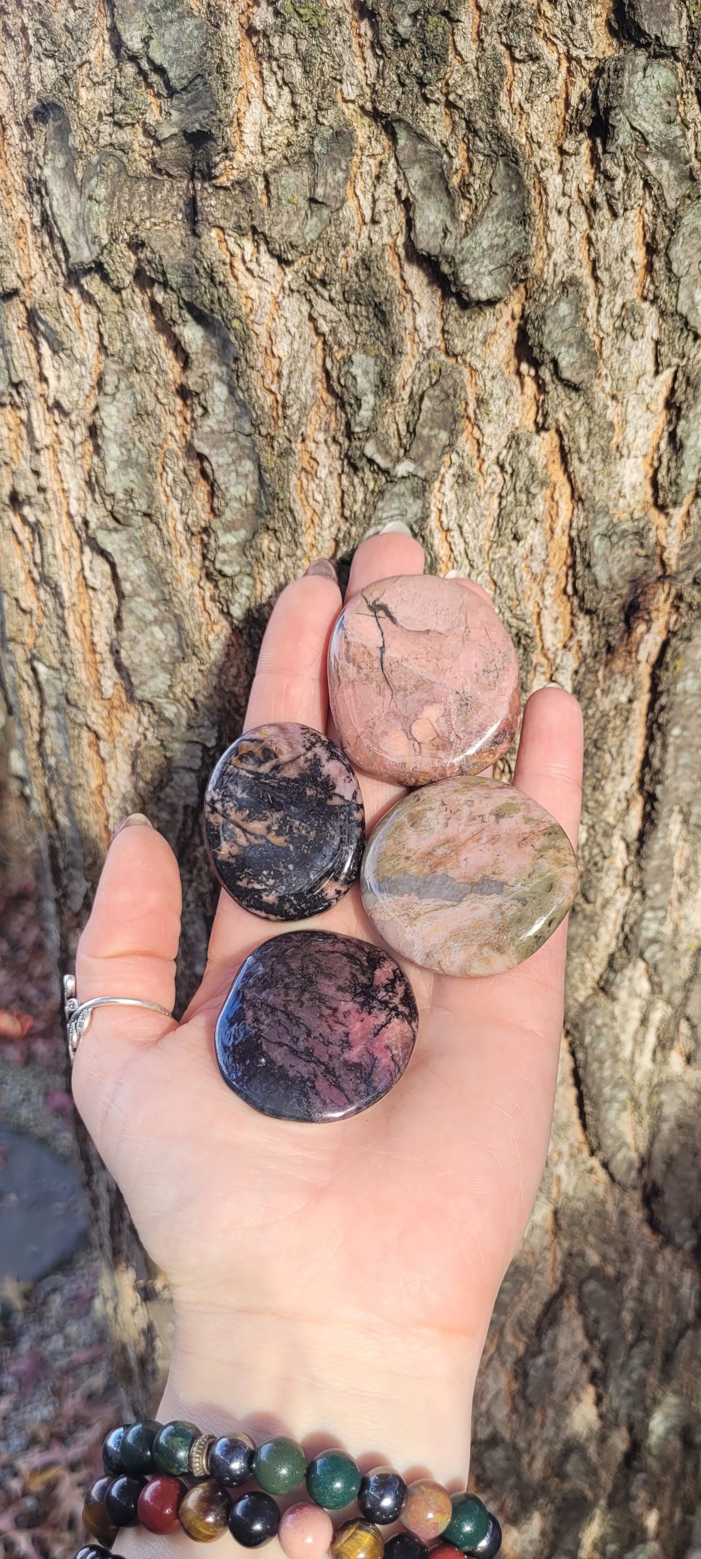 Rhodonite Palm stone